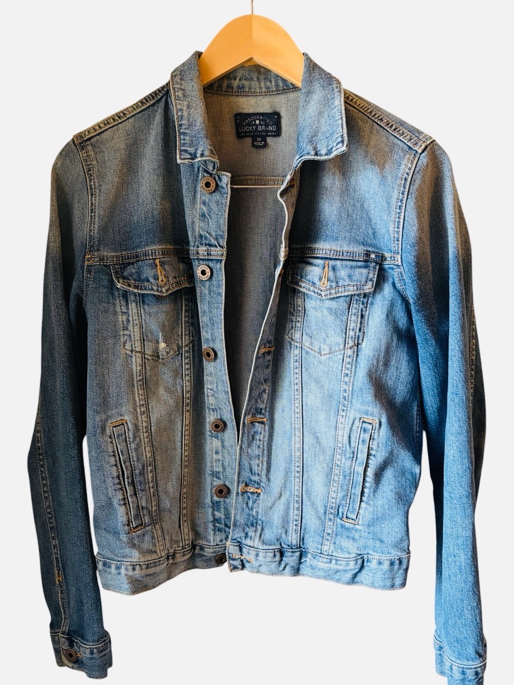 Lucky Brand Denim Jacket Medium Classic Blue Wash Distressed Cotton Jean Trucker